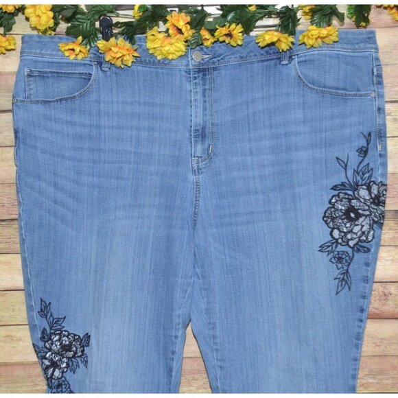 Simply Vera Wang Light Wash Floral Embroidered Skinny Blue Jeans Plus Size 24W - Picture 2 of 11